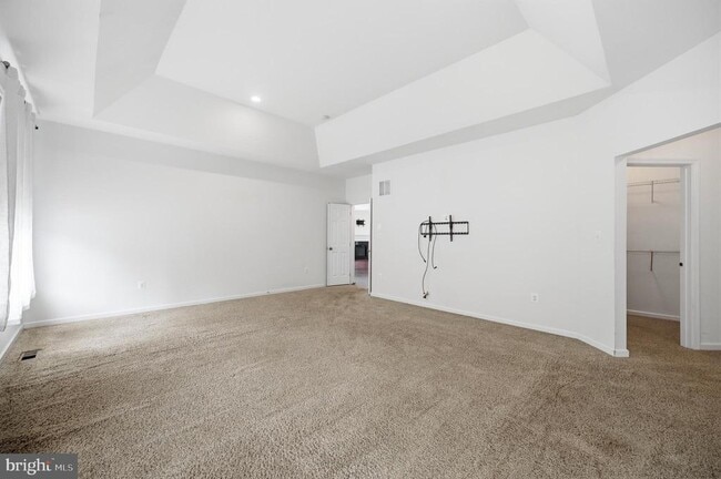 Building Photo - 24267 Purple Finch Dr
