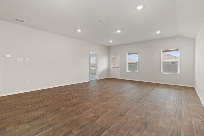 Building Photo - 832 Pronghorn Trl