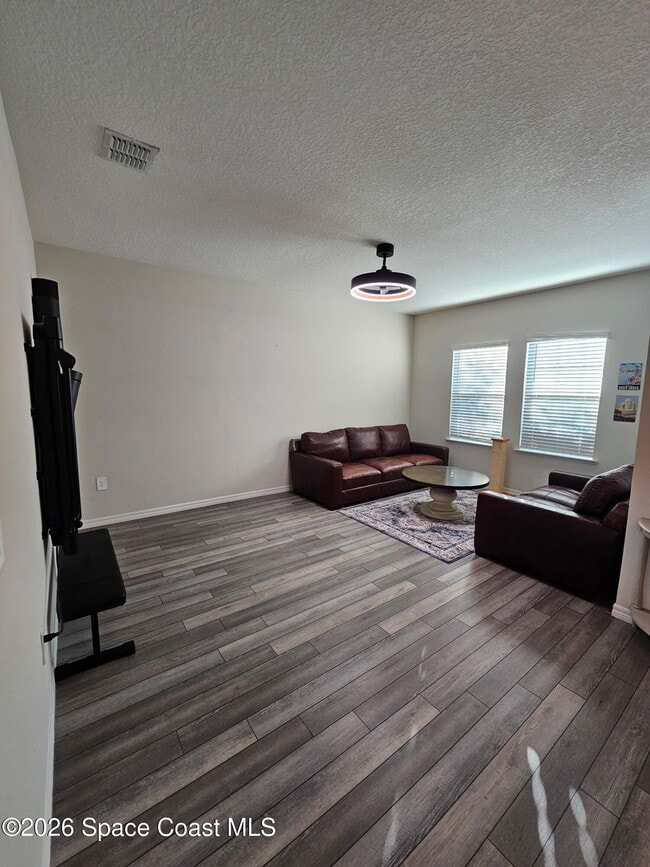 Building Photo - 4793 Shannock Ave