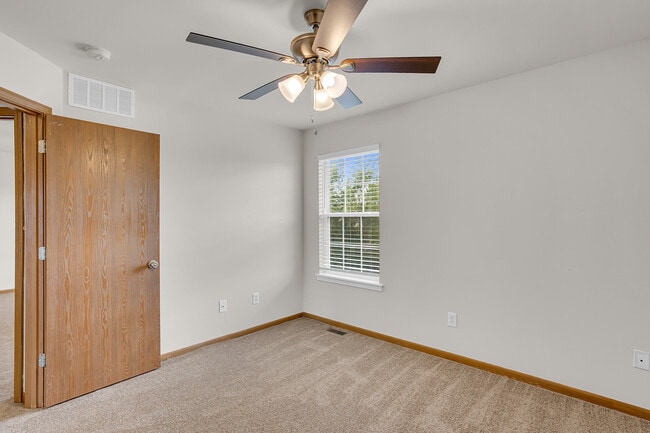Building Photo - 5718 Canaveral Dr