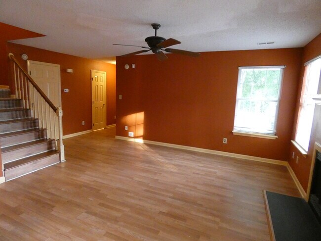 Building Photo - 3113 Olde Birch Dr