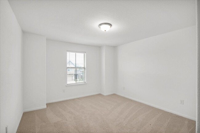 Building Photo - 405 Arrowhead Vine St