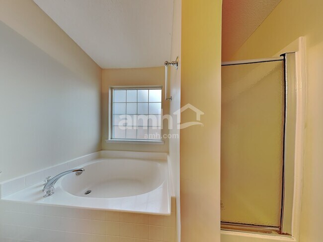 Building Photo - 230 Fontenot Dr