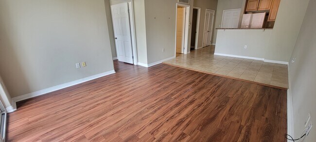 Building Photo - 1601 India St