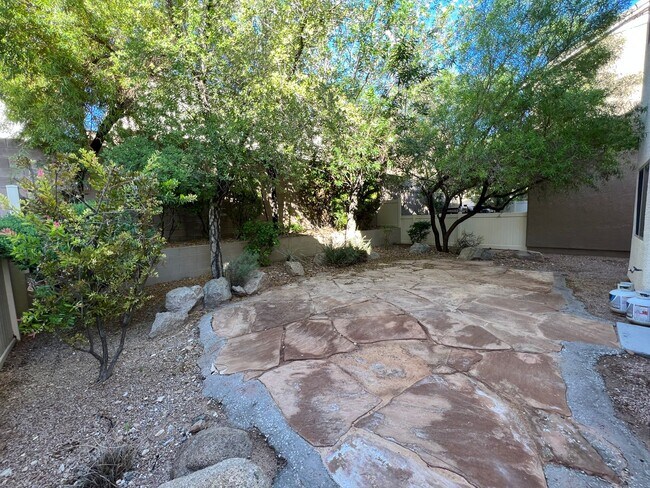 Building Photo - Coming Soon!!! 8-1-25 Great former model h...