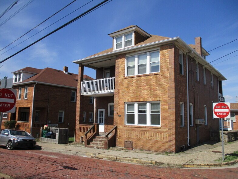 Primary Photo - 799 Kerr St