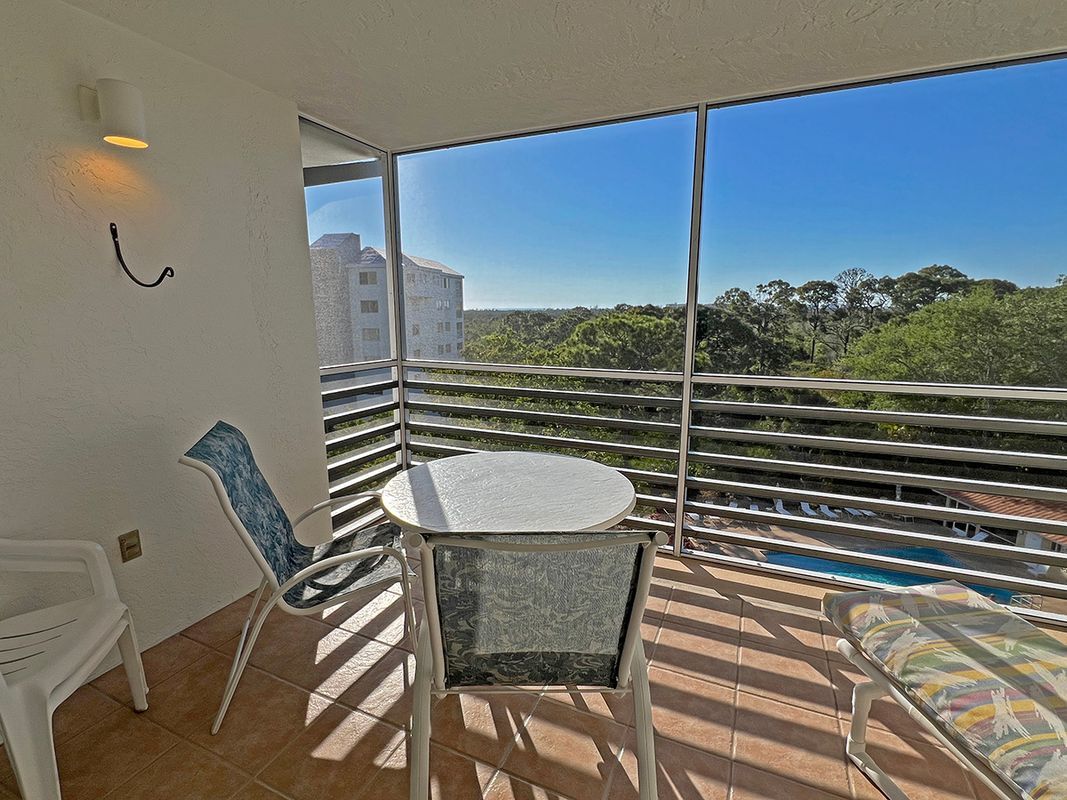 Building Photo - 15191 Cedarwood Ln