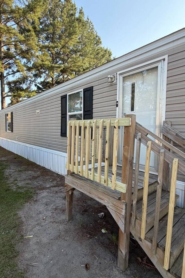 Building Photo - 1109 Teneile St