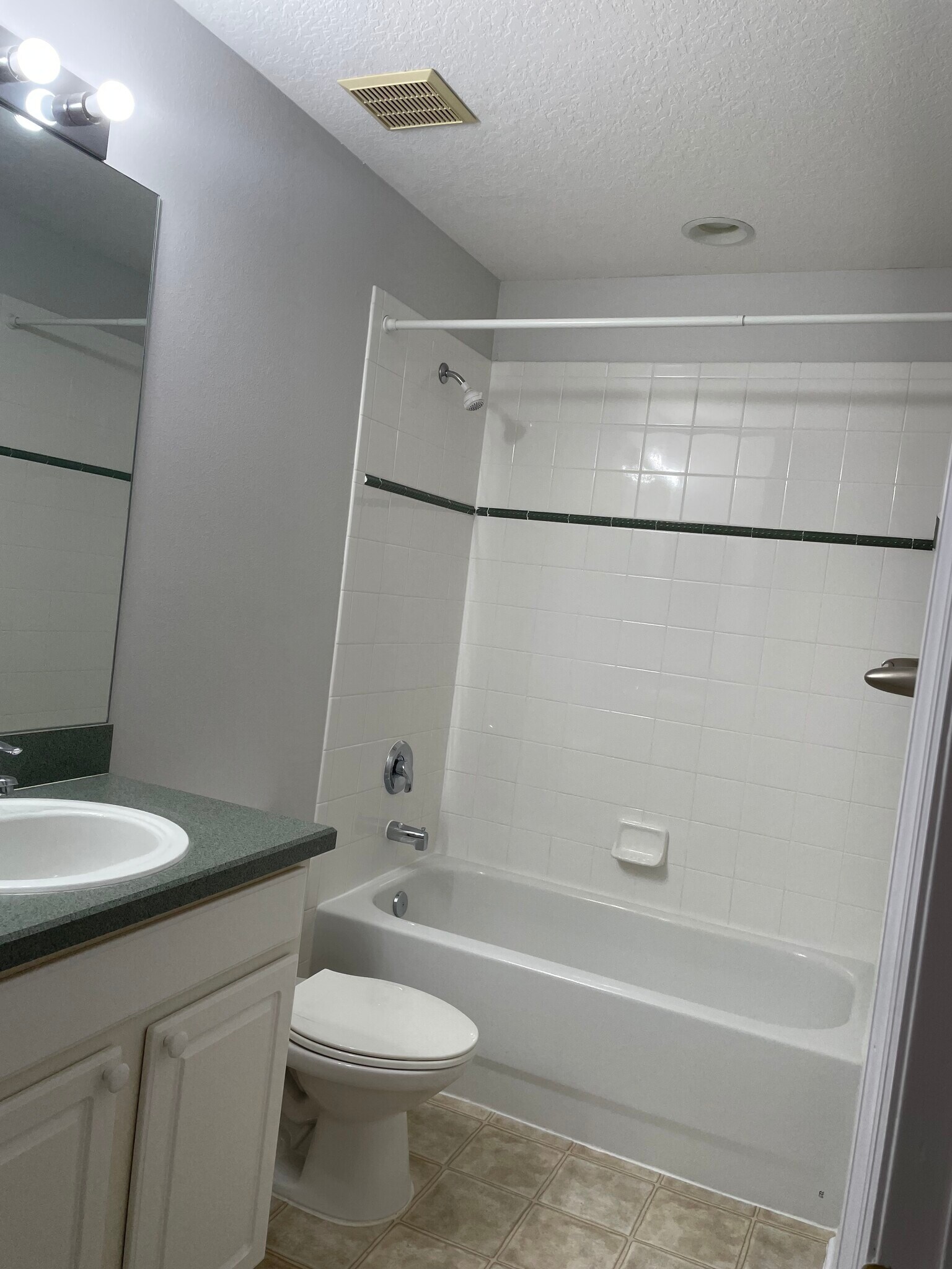 Building Photo - 13613 Carroway St