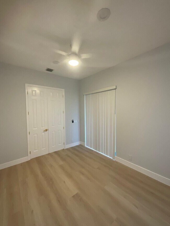 Building Photo - 8273 Manjack