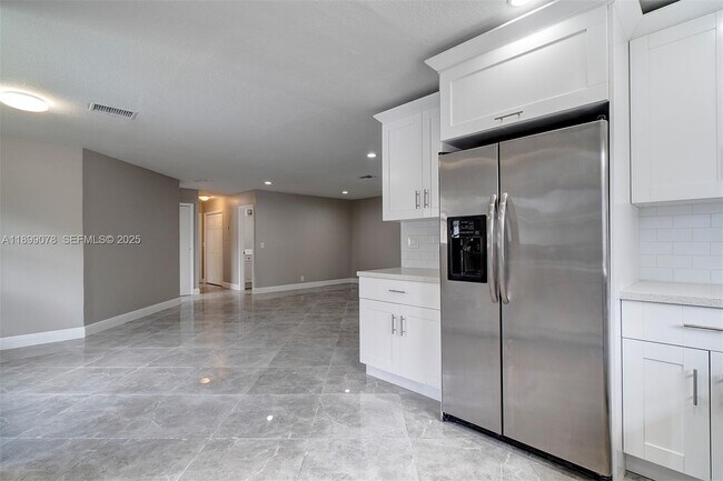 Building Photo - 10131 NW 35th St