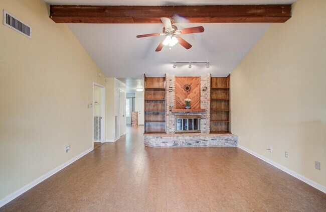 Building Photo - 6030 Willowbend Blvd