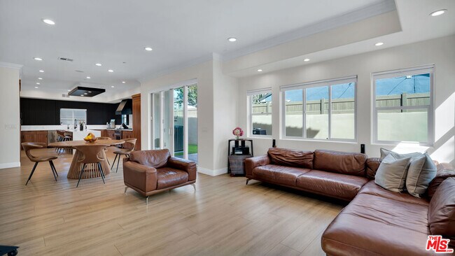 Building Photo - 5136 Berryman Ave