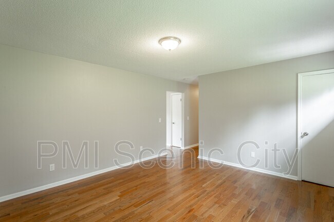 Building Photo - 5907 Browntown Rd