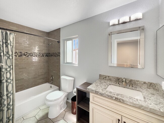 Building Photo - 1334 Miraflores Glen