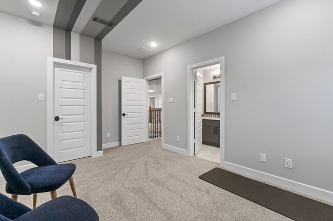 Building Photo - 109 Bronze Peak Ct