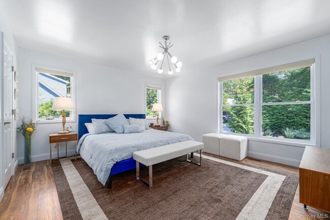 Building Photo - 410 Cedar Dr