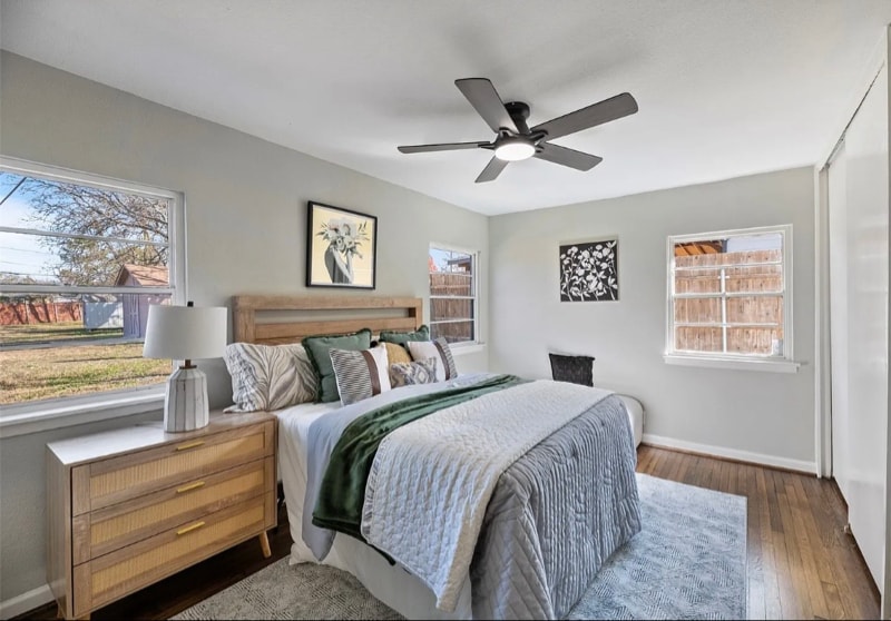 Building Photo - 1411 Moore Terrace