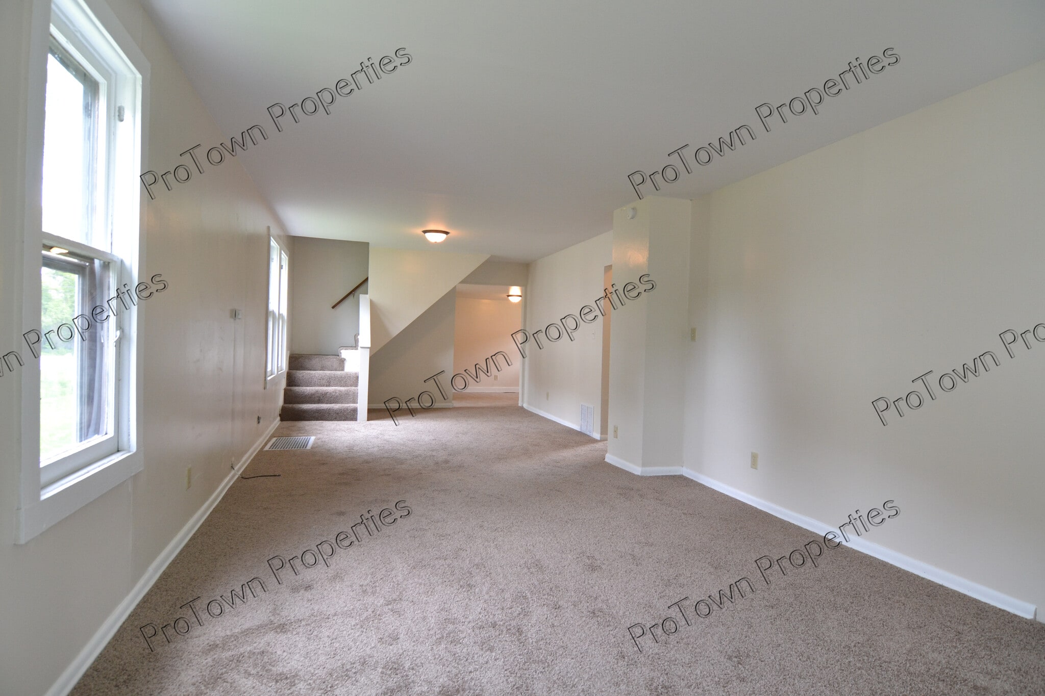Building Photo - 508 S Des Plaines St