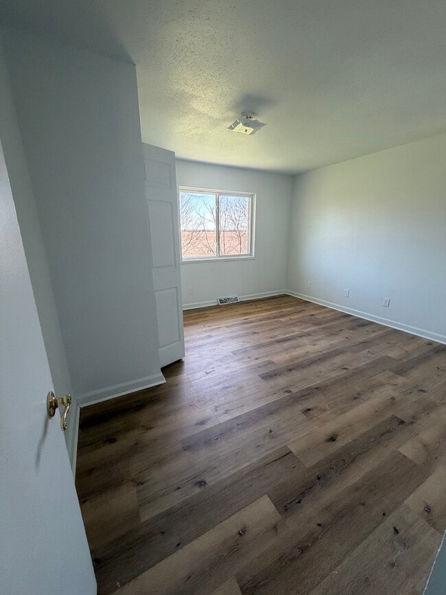 Building Photo - 41054 Gunter Ct