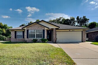 Building Photo - 18727 Holly Way