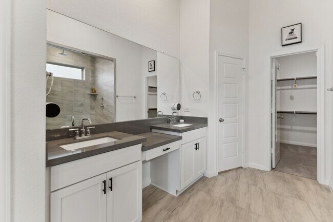 Building Photo - 12528 Gunsbach Wy