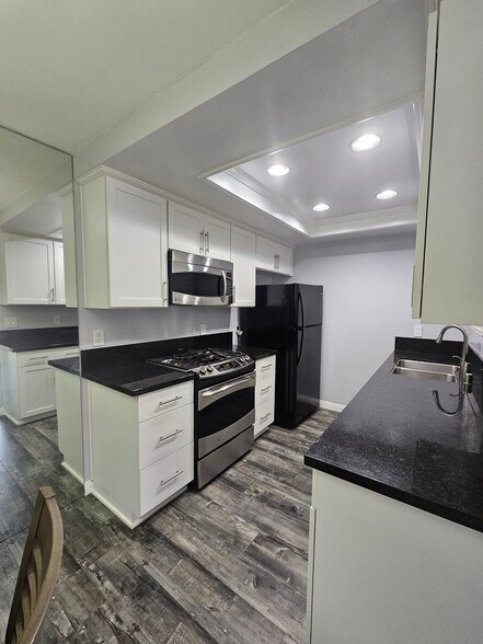 Building Photo - 1131 Packers Cir