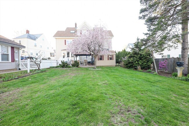 Building Photo - 19 Burton Terrace