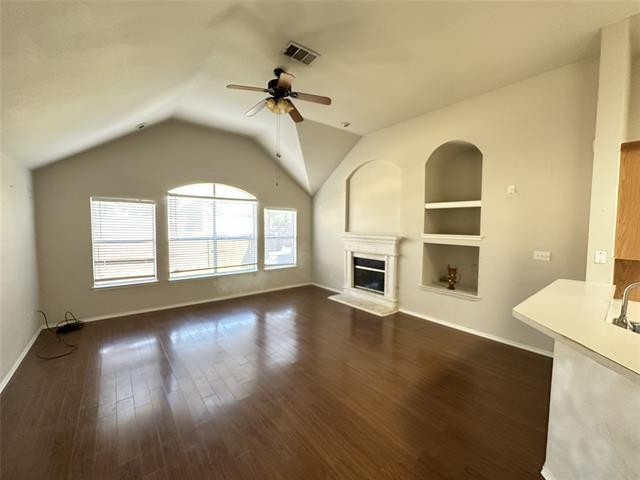 Building Photo - 2034 Wimbledon Dr