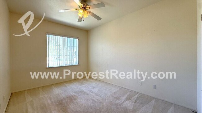 Building Photo - 13041 Walnut Way