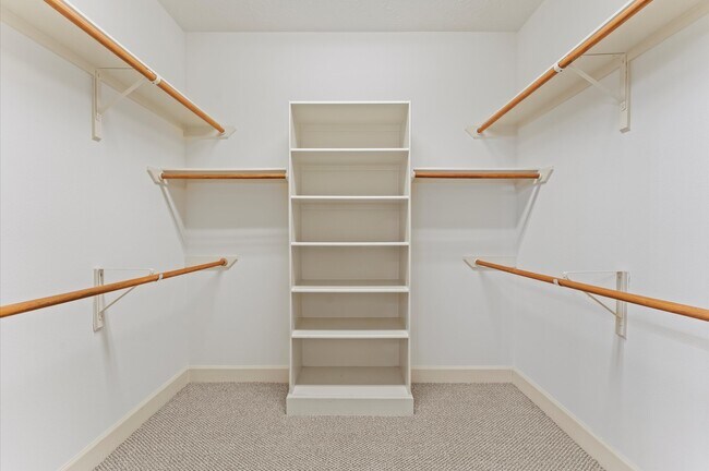 Building Photo - 3 N Beech Springs Cir