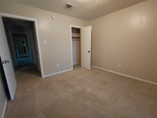 Building Photo - 23111 Lone Wolf Trail