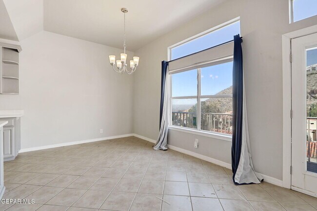 Building Photo - 4717 Excalibur Dr