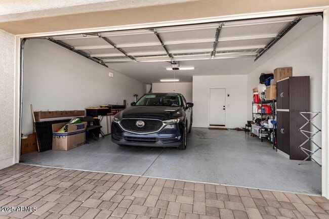 Building Photo - 8773 W Medlock Dr