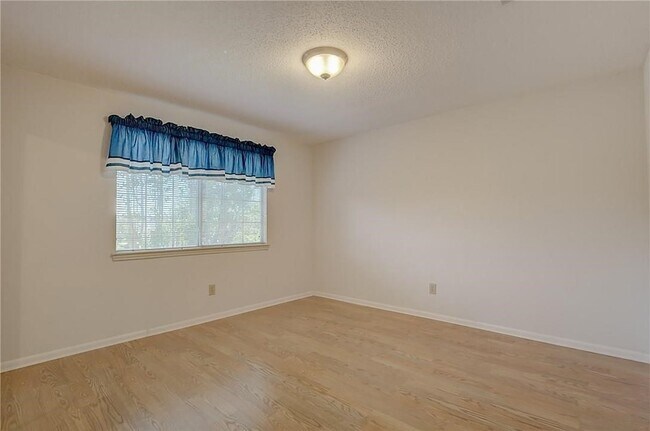 Building Photo - 3005 Warm Springs Ln