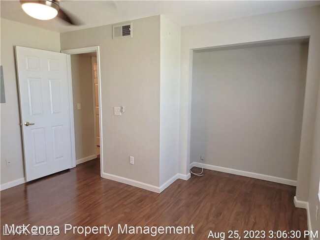 Building Photo - 1 br, 1 bath House - 231 W. Horizon Ridge ...