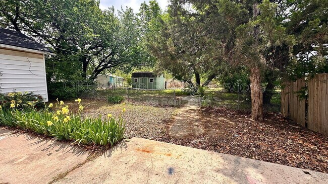 Building Photo - 6808 NW 59th St