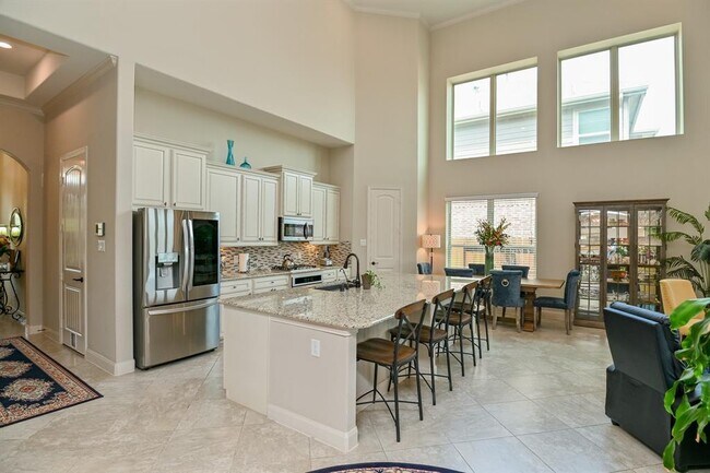 Building Photo - 14715 Kelsey Vista Dr