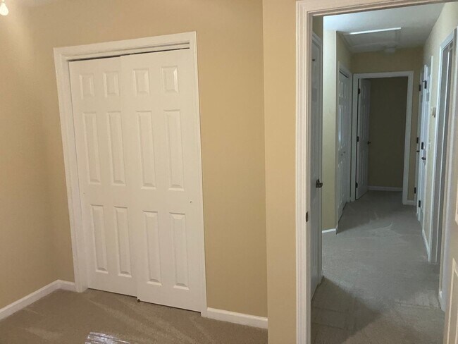 Building Photo - 3BR / 2.5 BA  At Bluffton Park