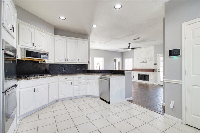 Building Photo - "Charming 4-Bedroom Home with 3 Full Baths...