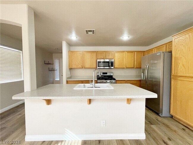 Building Photo - 5281 Valencia Crest Ave