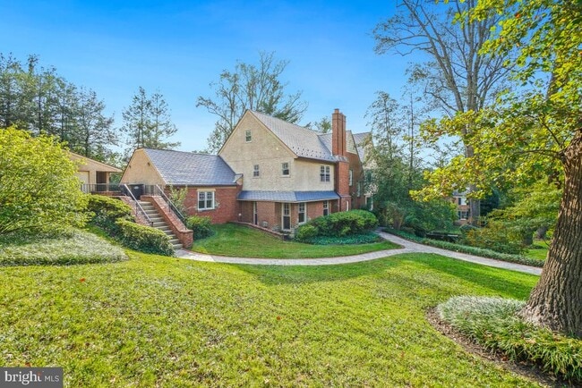Building Photo - 4900 Indian Ln NW