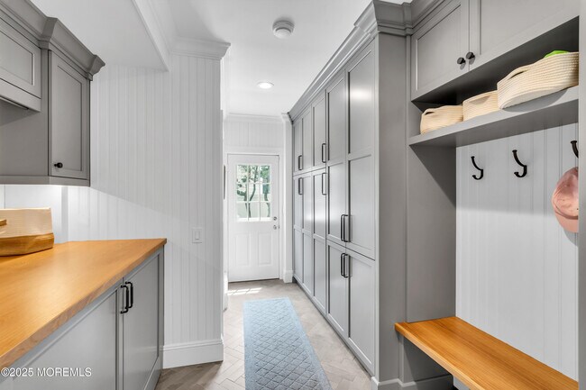 Building Photo - 1612 Ocean Ave N