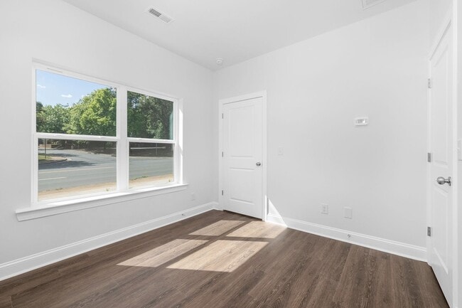 Building Photo - Brand New Townhomes For Lease in WestEnd