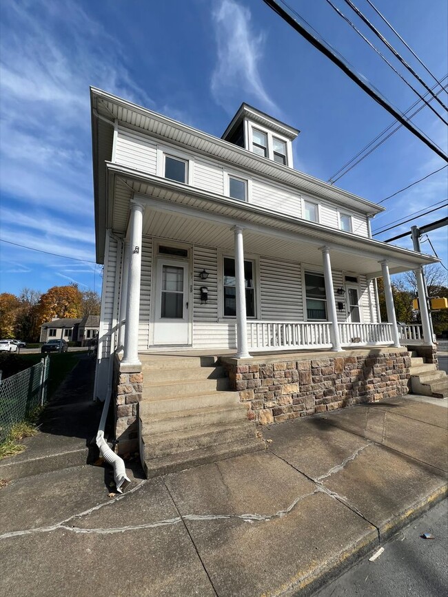 Primary Photo - 3 bedroom home in Shippensburg PA!