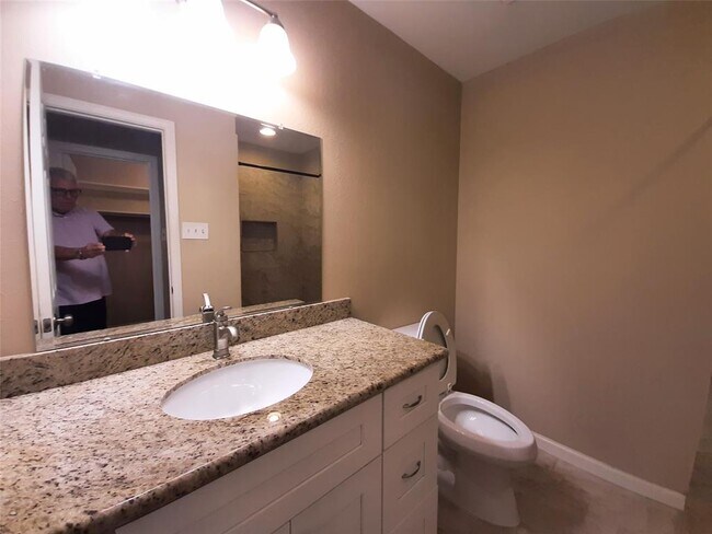 Building Photo - 18214 Mantana Dr
