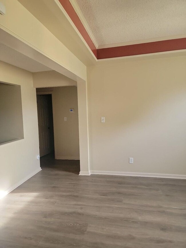 Building Photo - Silver Hills in Prattvlle, AL