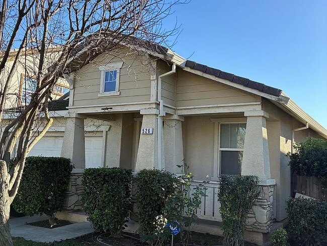 Building Photo - Spacious 4-Bedroom Haven with 2 Baths