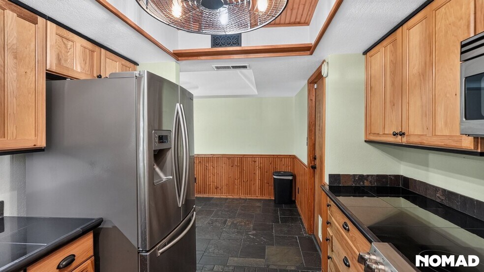 Building Photo - 9237 N 47th Dr