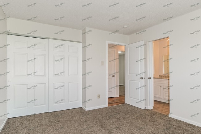 Building Photo - 11812 La Padera Ln